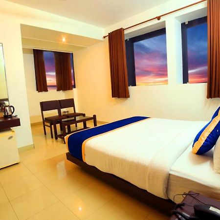 Ss Beach Resort Varkala Extérieur photo