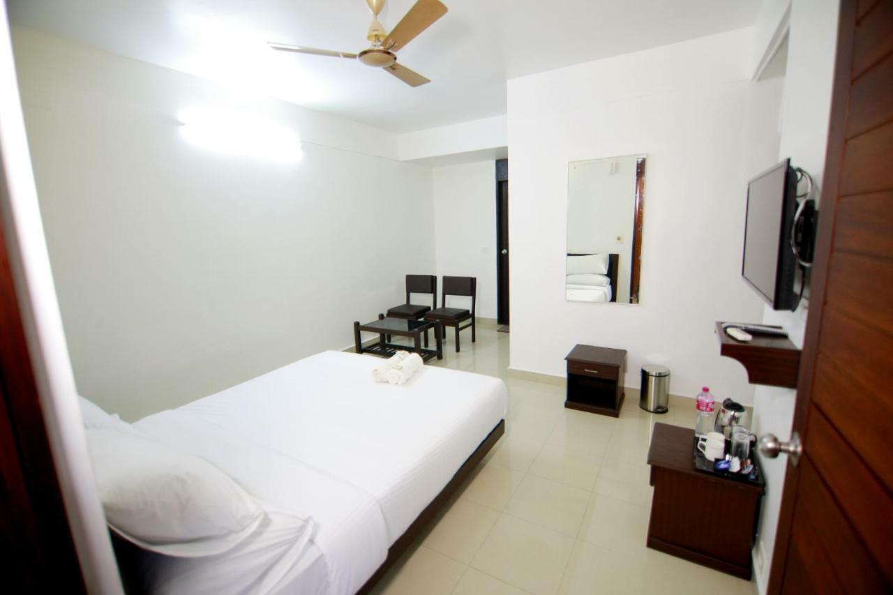 Ss Beach Resort Varkala Extérieur photo